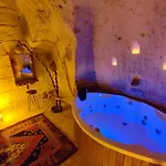 Euphoria Cave House * Nar
