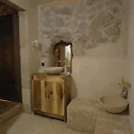 Euphoria Cave House Nar