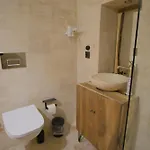 Euphoria Cave House فندق