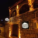 Euphoria Cave House فندق