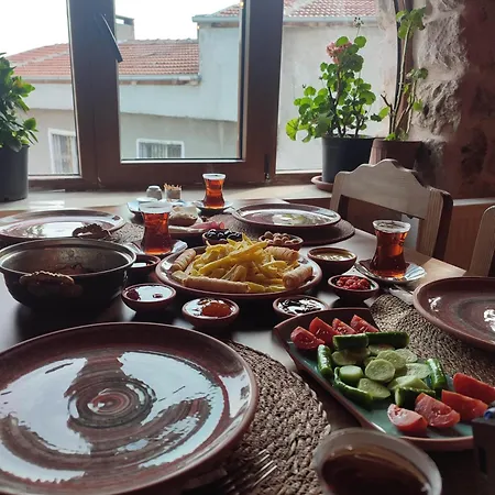 Euphoria Cave House ホテル