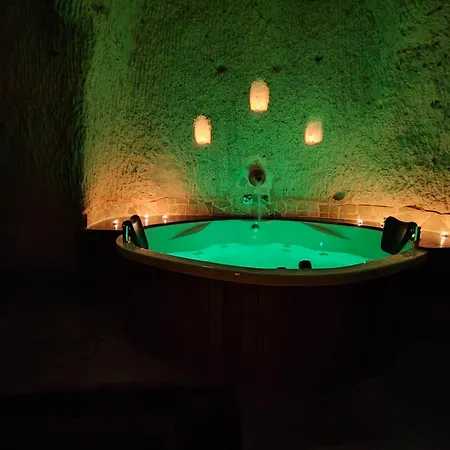 Euphoria Cave House Nar