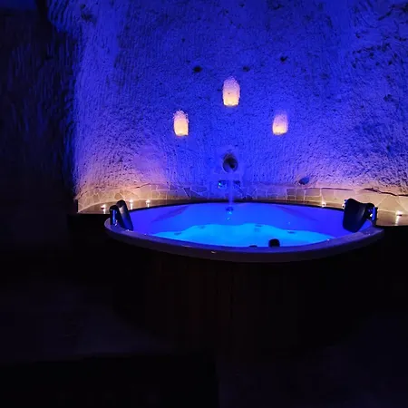 Hotel Euphoria Cave House Nar