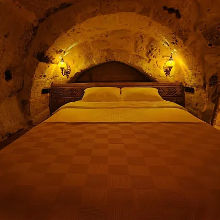 Euphoria Cave House *