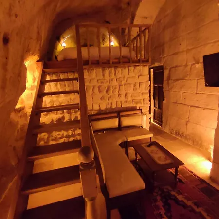 Otel Euphoria Cave House Nar