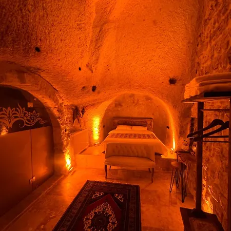 Hotel Euphoria Cave House