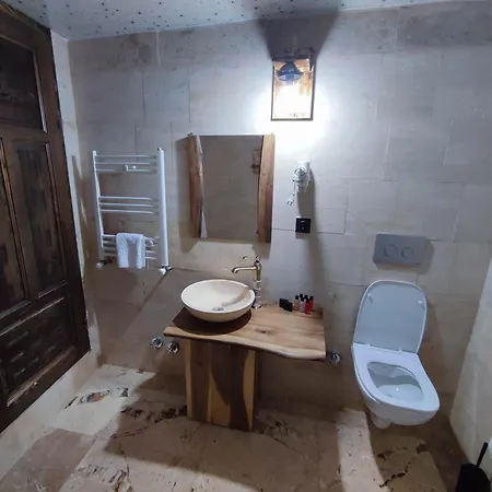 Euphoria Cave House Hotel