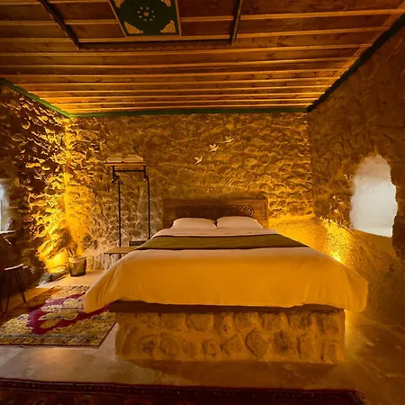 Euphoria Cave House *