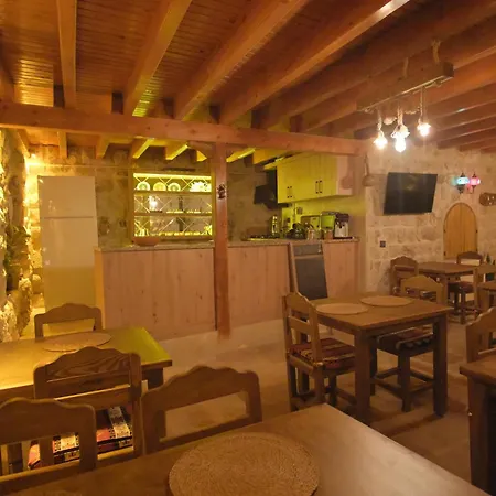 Hotel Euphoria Cave House *