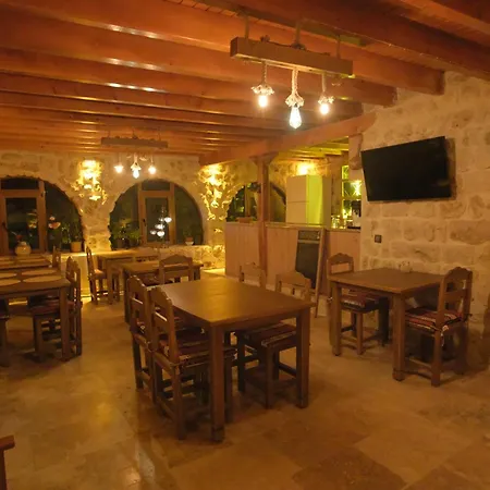 Hotel Euphoria Cave House *