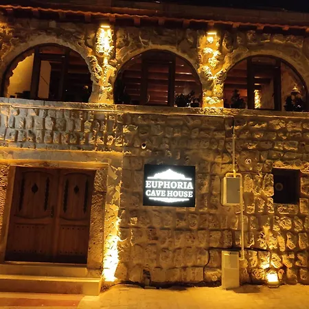 Euphoria Cave House Nar