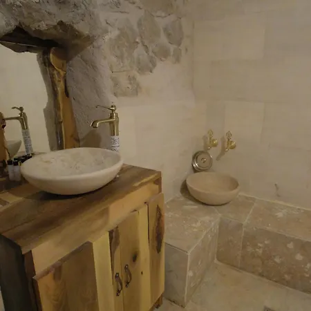 Otel Euphoria Cave House Nar