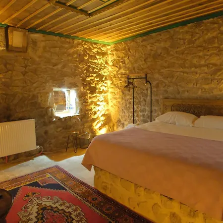 Euphoria Cave House * Nar