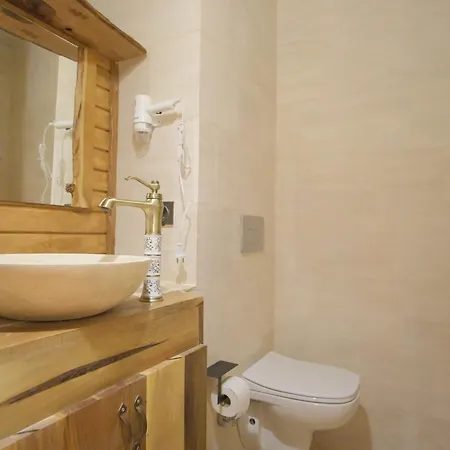 Hotel Euphoria Cave House Nar