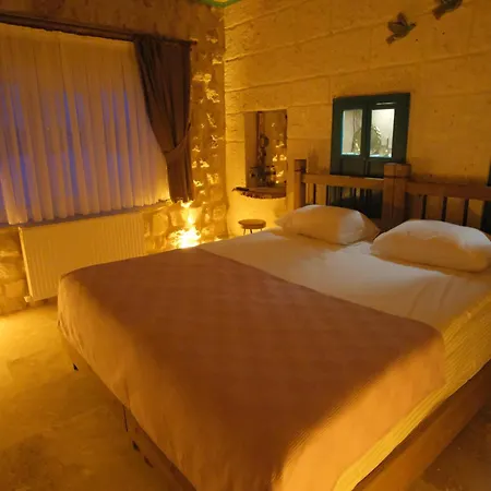 Euphoria Cave House ホテル