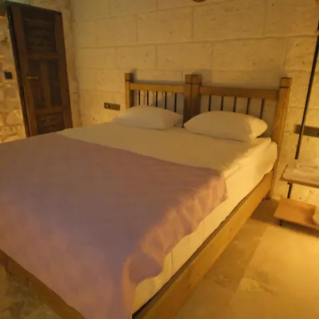 Hotel Euphoria Cave House *
