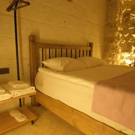 Euphoria Cave House Hotel Nar