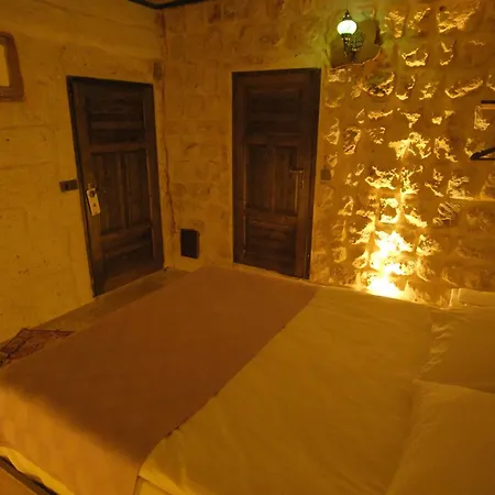 Euphoria Cave House Nar