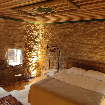 Euphoria Cave House Hotel