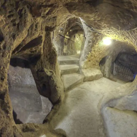 Otel Euphoria Cave House