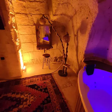 Euphoria Cave House