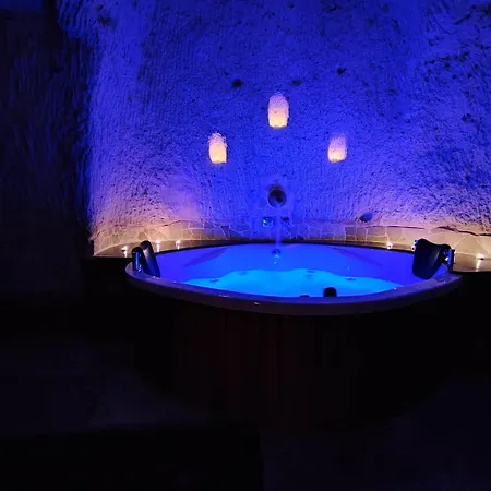 Otel Euphoria Cave House Nar