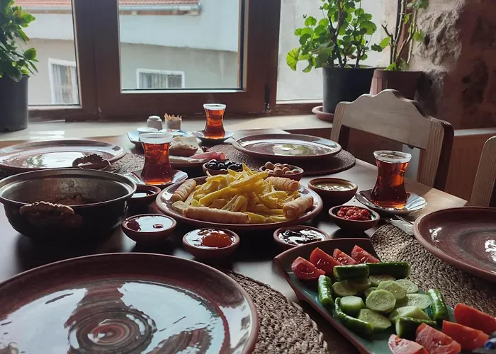 Euphoria Cave House Hotel