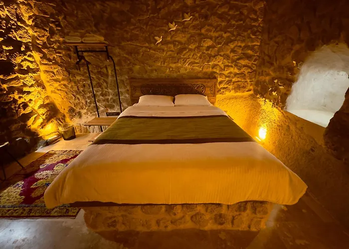 Euphoria Cave House Hotel Nar