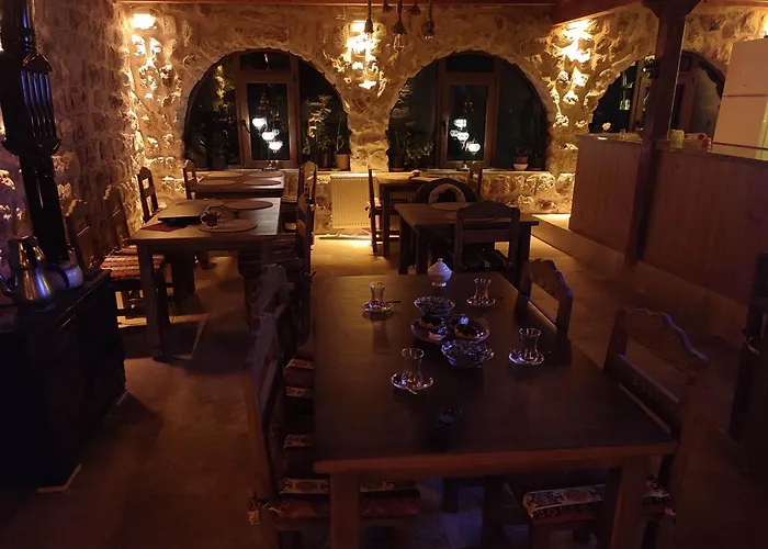 Euphoria Cave House *