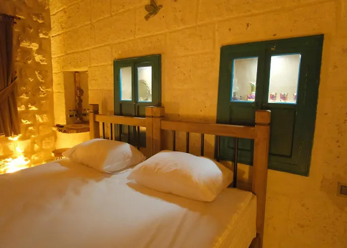 Euphoria Cave House * Nar