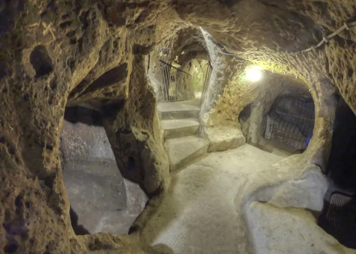 Hotel Euphoria Cave House