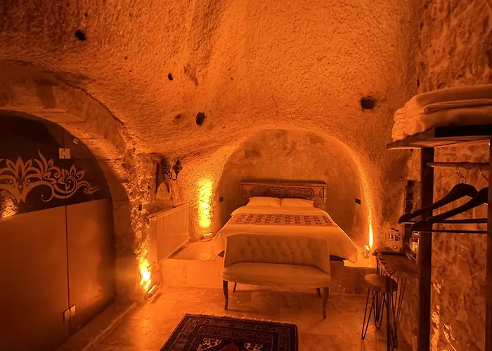 Hotel Euphoria Cave House