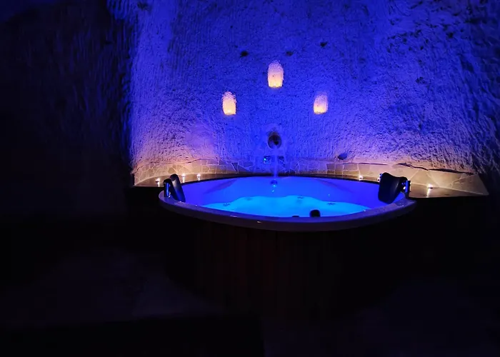 Hotel Euphoria Cave House Nar